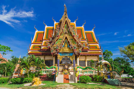 Temple Wat Plai Laem