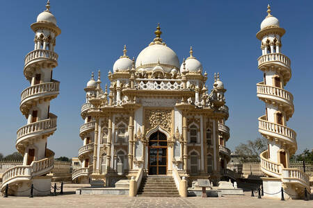 Mausoleum van Bahauddin Maqbara, Junagadhe