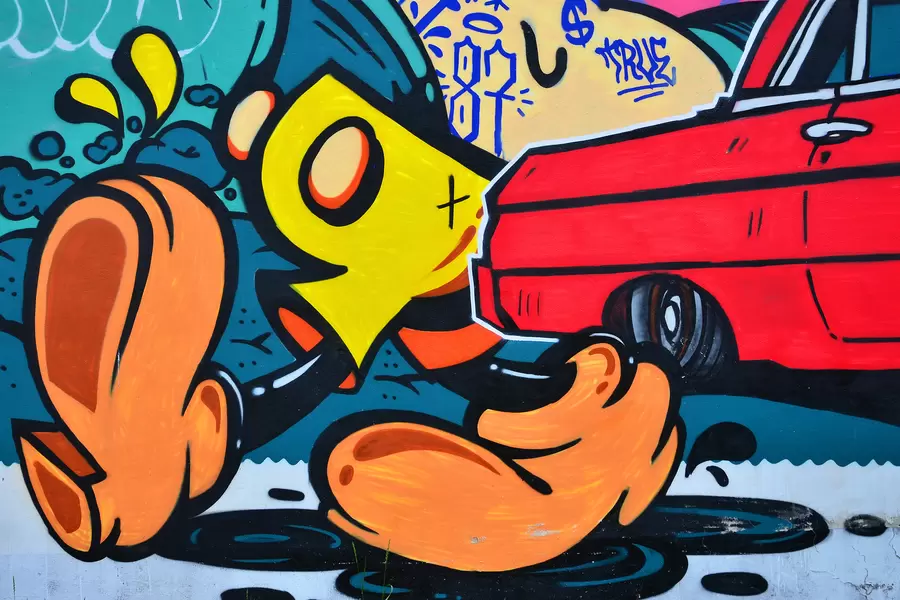 Graffiti s kreslenými prvky