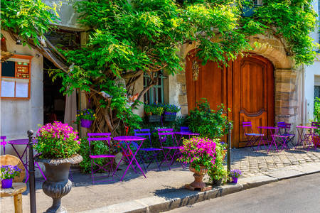 Pouliční kavárna v Paříži