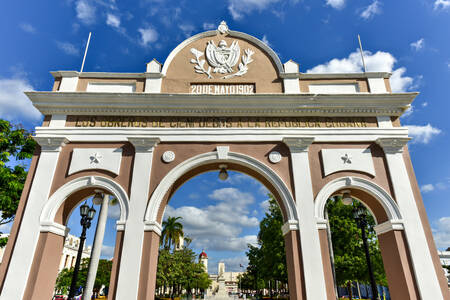 Gerbang Kemenangan Taman Marti, Cienfuegos