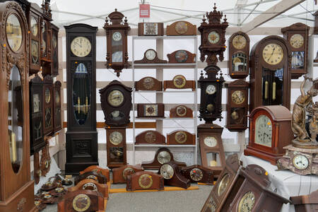 Коллекция старых часов