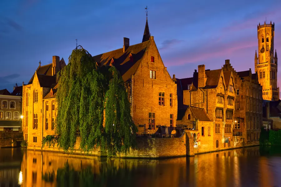Brugge byutsikt og Belfreytårnet