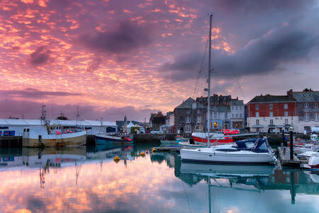 Zonsopgang boven de haven van Padstow