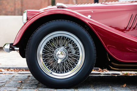 Предната част на ретро автомобил