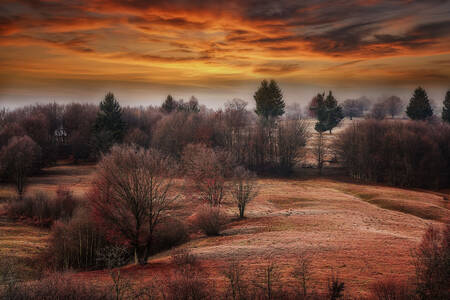 Закат над холмами