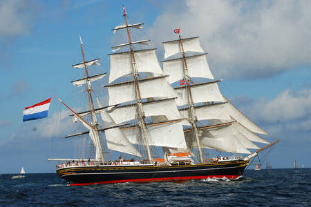 Sail clipper