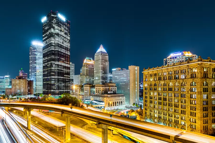 Pittsburgh di Malam Hari