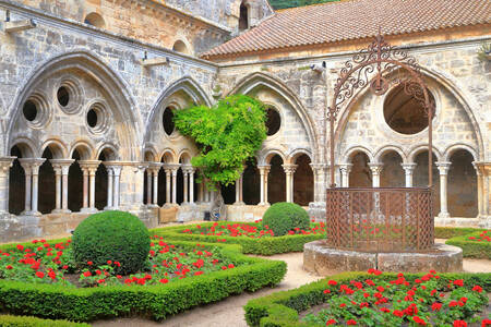 Cloister of the monastery of Fontfroid