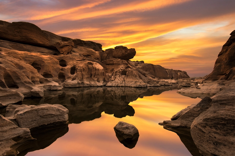 Canyon Sam Pan Bok