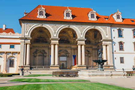 Valdštejnský palác v Praze