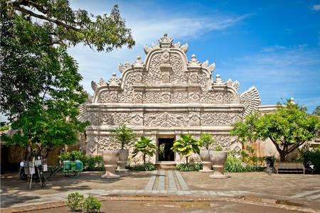 Bejárat Taman Sari-ba