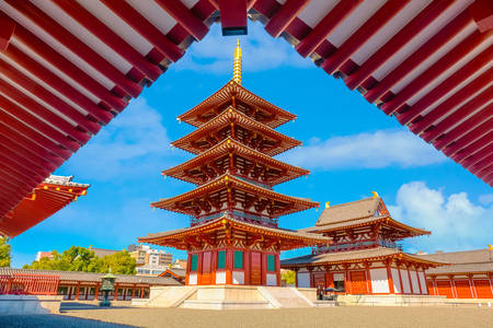 Храм Ситэнно-дзи в Осаке