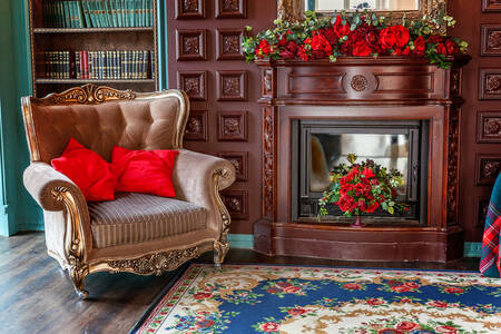 Living room with fireplace and flowers