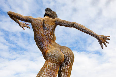 Скульптура "Танец блаженства"