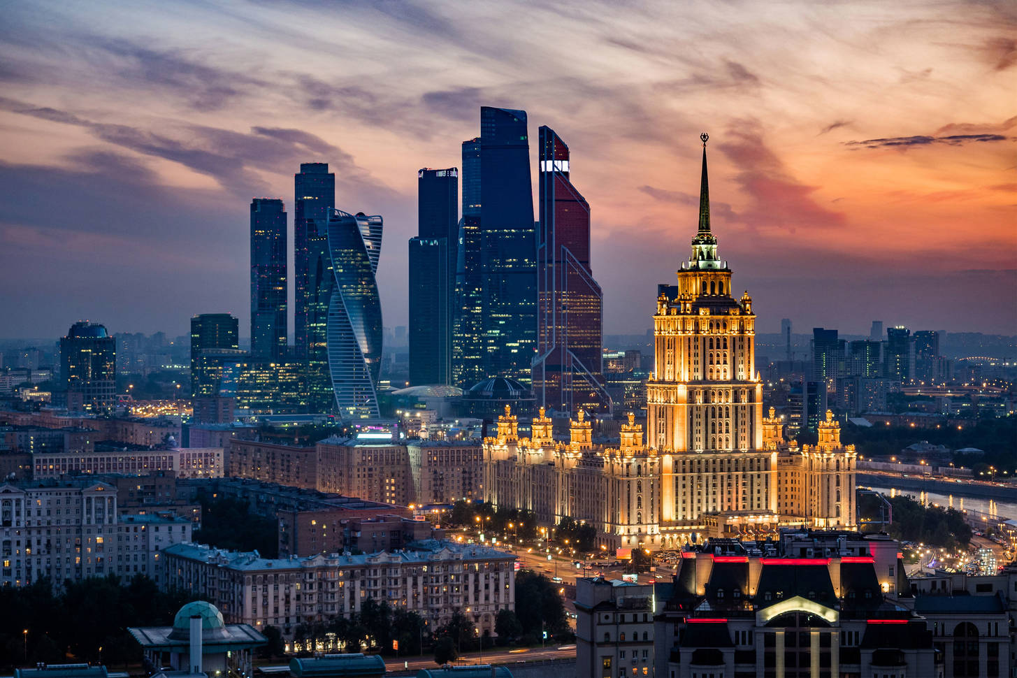 Вид на гостиницу Украина и Москва Сити