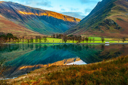 Lago en Cumbria