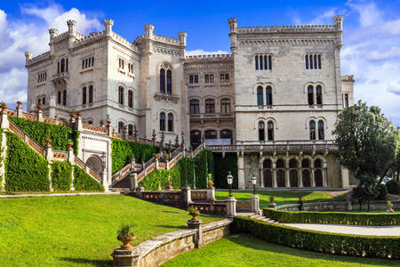 Romantický hrad Miramare