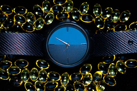 Horloge met blauwe wijzerplaat