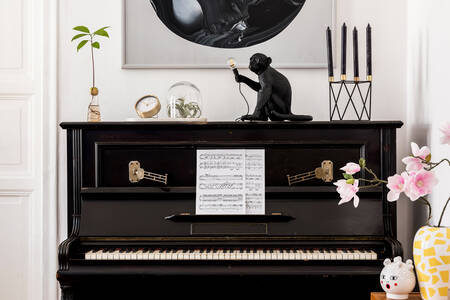 Siyah piyano