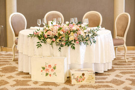 Wedding set table