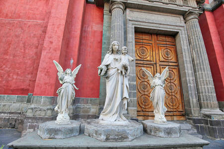 Sculptures anciennes au Zócalo