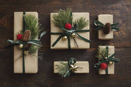 Рождественские подарки с натуральными элементами