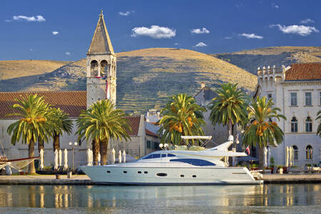 Yacht i Trogir