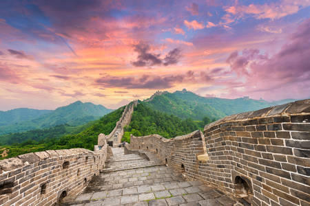 Pôr do sol sobre a Grande Muralha da China