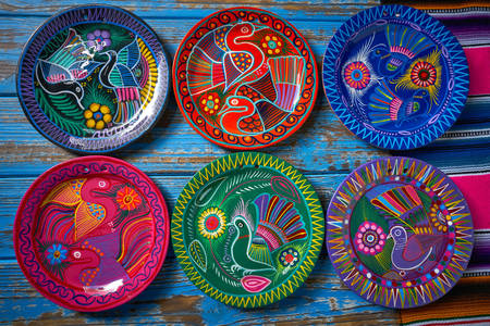 Assiettes mexicaines peintes