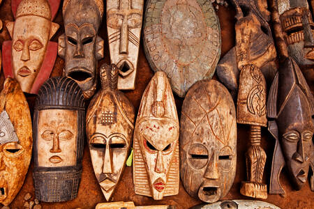 Nyugat-afrikai művészi maszkok