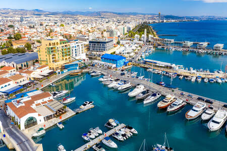 Blick auf den Yachthafen von Limassol