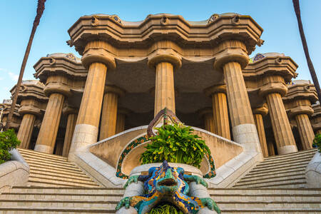 Escalera principal en el Parque Güell