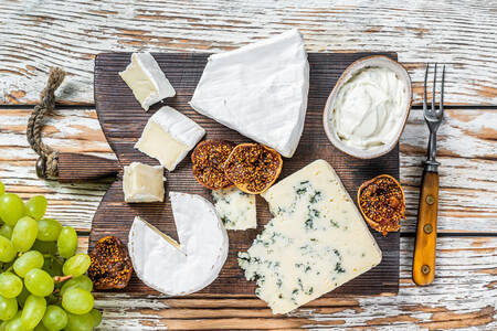 Assorted blue cheeses