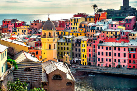 Casas coloridas em Vernazza