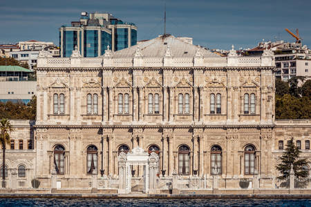 Palača Dolmabahče