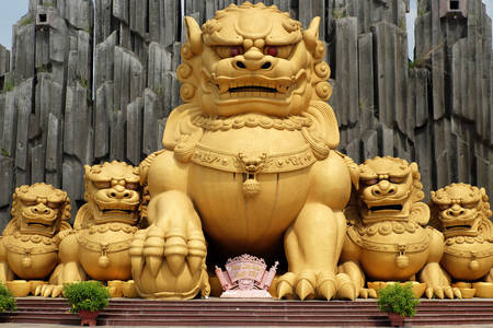 Sculptures at Suoi Tien Amusement Park