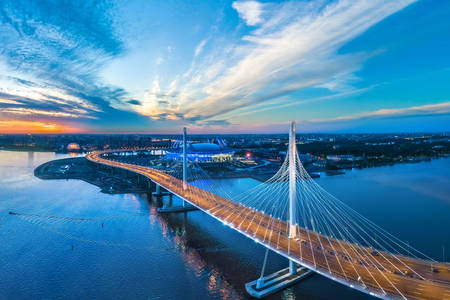 Brücke über das Petrowski-Fahrwasser