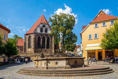 Plads med en springvand i Arnstadt