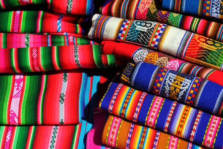 Traditionelle peruanische Tischdecken