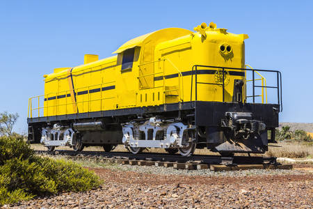 Tren amarillo