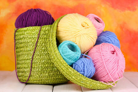Threads for yarn