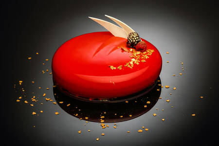 Cake with red glaze