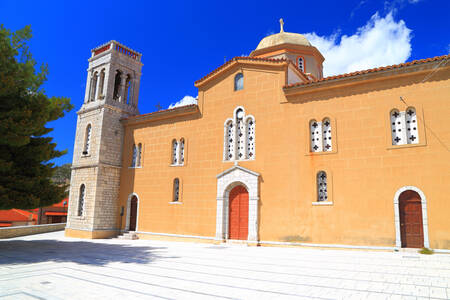Arachova'daki Aziz George Kilisesi