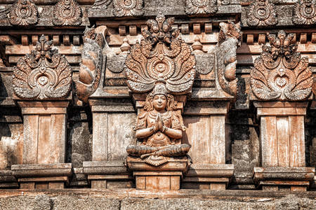 Steenhouwen in Hampi-tempels