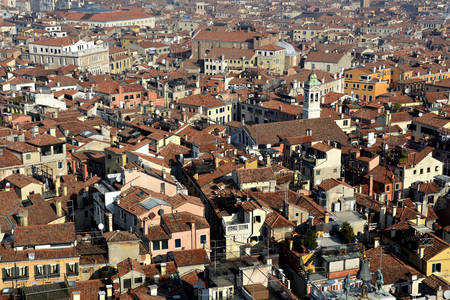 Dachy domów w Wenecji