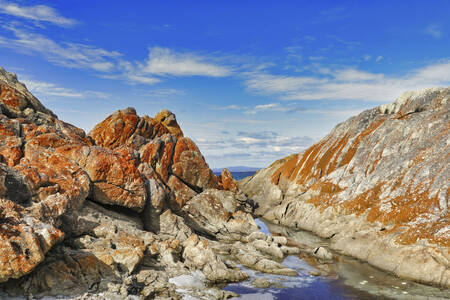 Bay of Firesin kallioinen rannikko