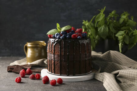 Chocoladetaart met bessen