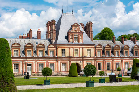 Fontainebleau királyi palotája