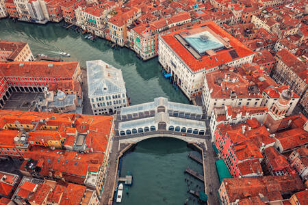 Zračni pogled na kanal u Veneciji